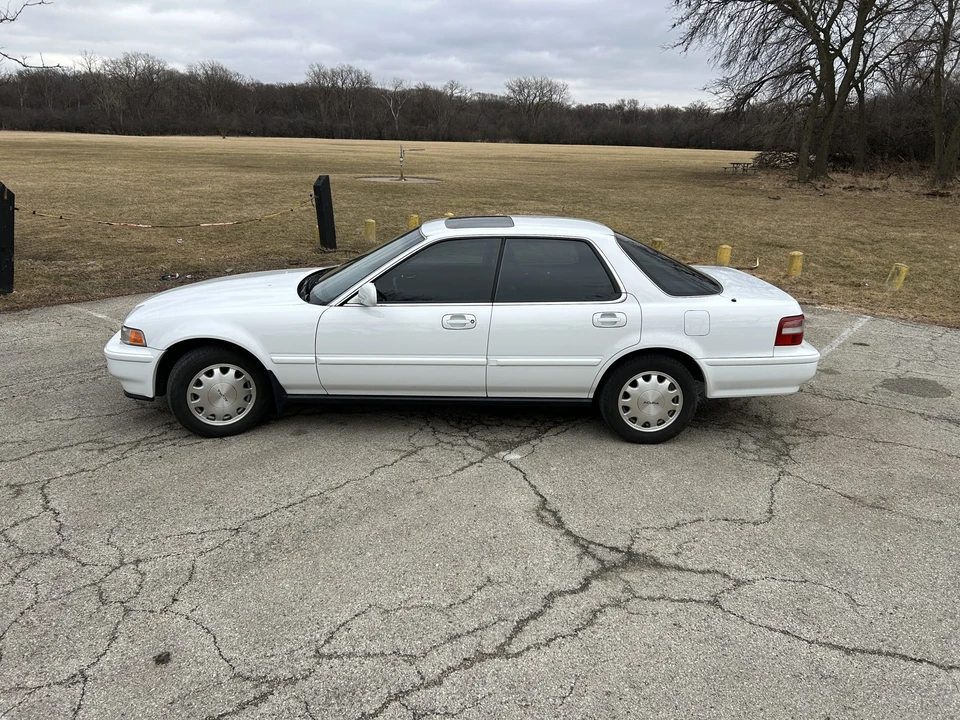 1993 Acura Vigor 2nd Gen - Image 25 of 31