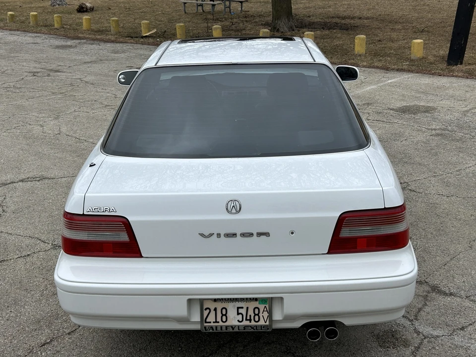 1993 Acura Vigor 2nd Gen - Image 19 of 31