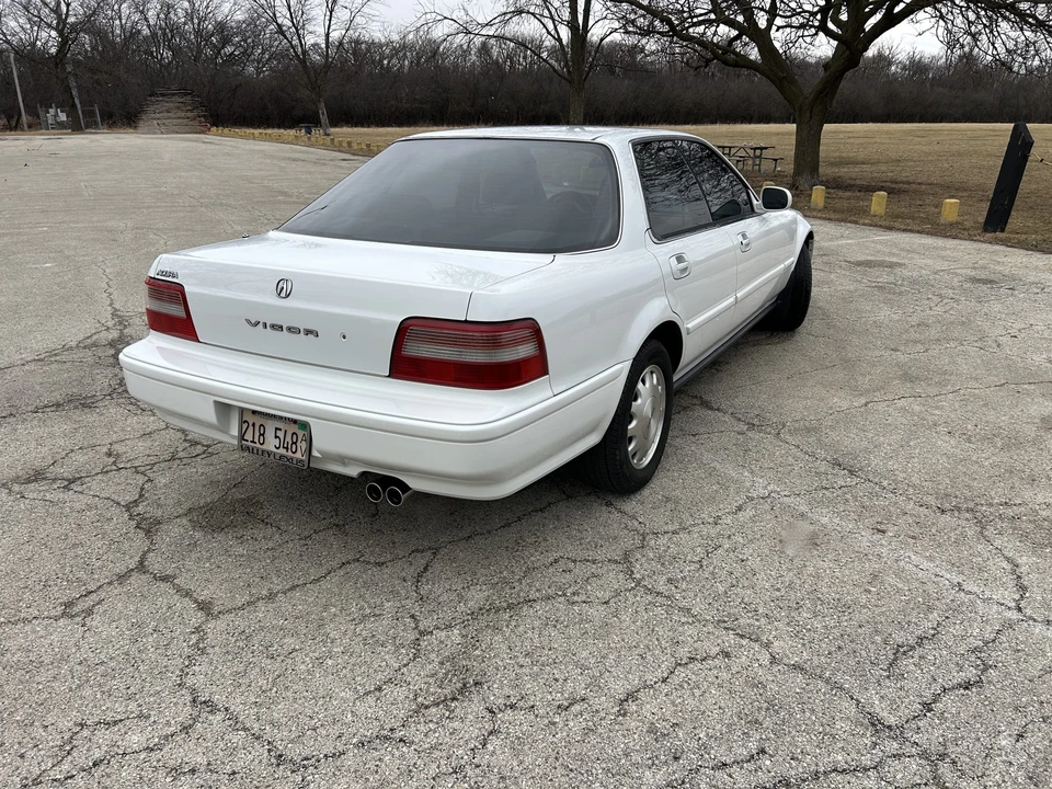 1993 Acura Vigor 2nd Gen - Image 15 of 31