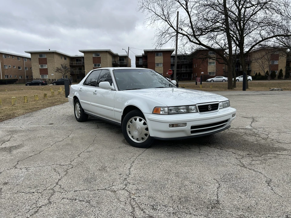 1993 Acura Vigor 2nd Gen - Image 9 of 31