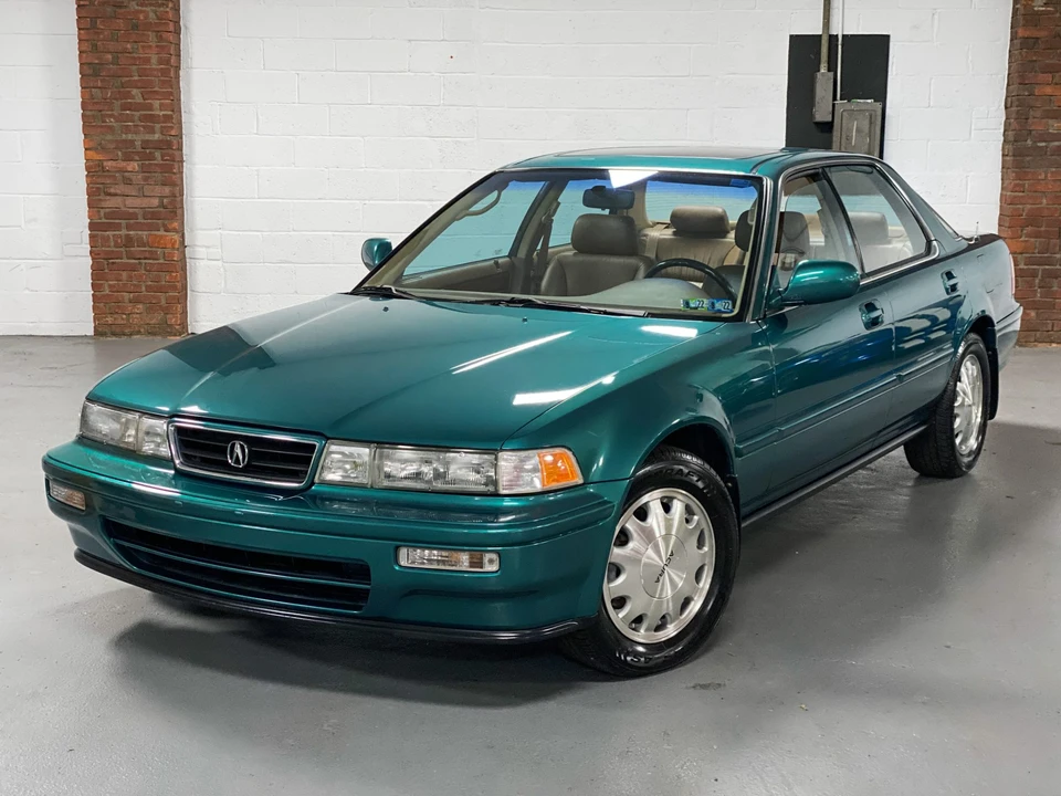 1993 Acura Vigor 3rd Gen - Image 2 of 31