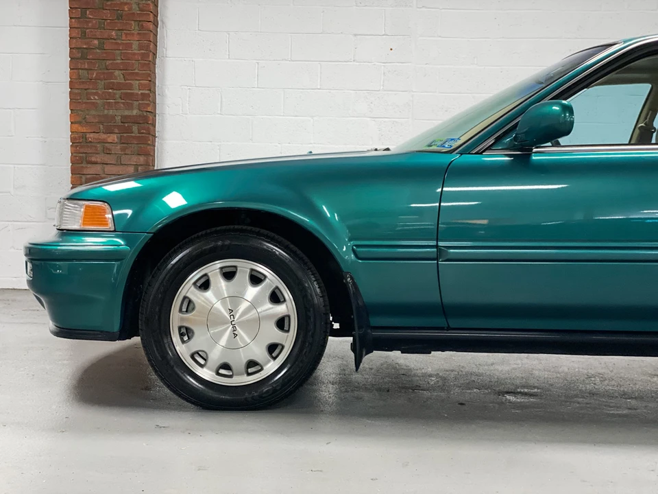 1993 Acura Vigor 3rd Gen - Image 30 of 31