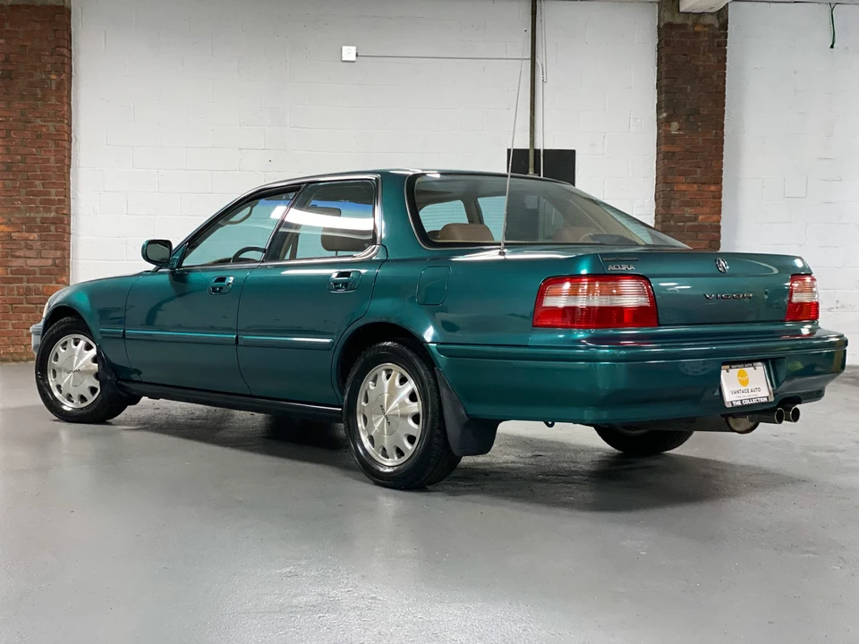 1993 Acura Vigor 3rd Gen - Image 7 of 31