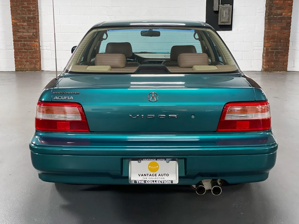 1993 Acura Vigor 3rd Gen - Image 8 of 31