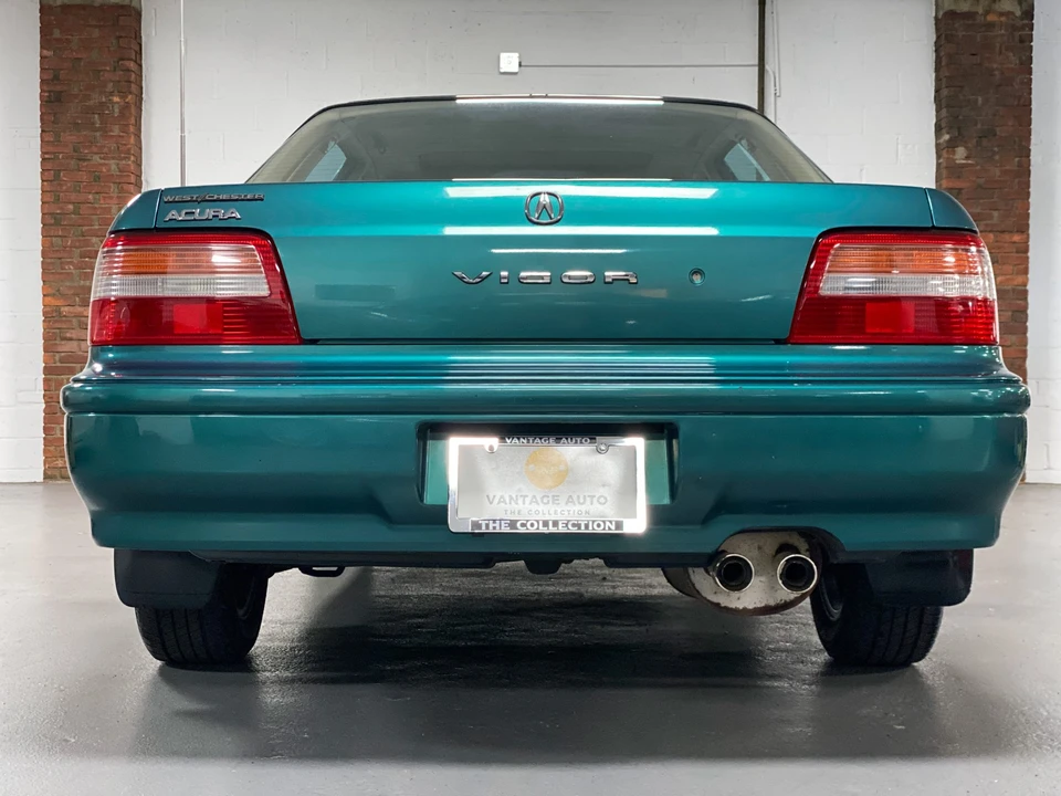 1993 Acura Vigor 3rd Gen - Image 9 of 31