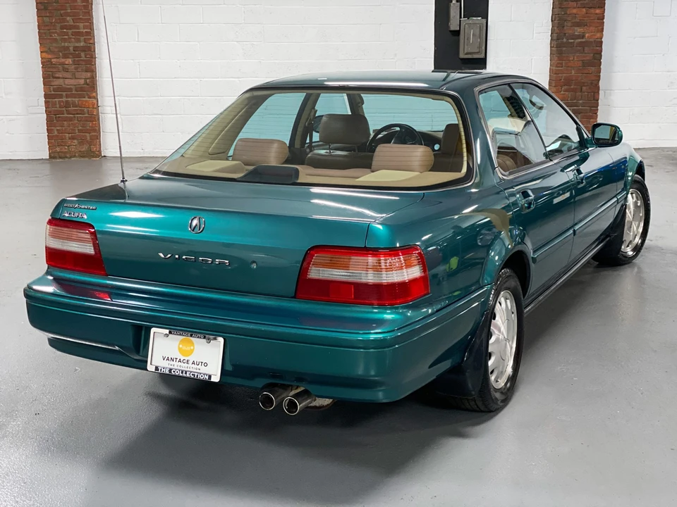 1993 Acura Vigor 3rd Gen - Image 10 of 31