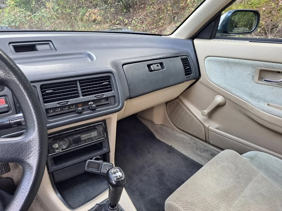 1993 Acura Integra 2nd Gen - Image 5 of 6