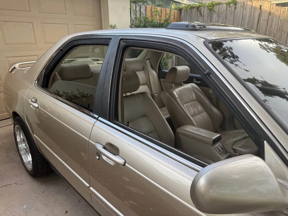 1993 Acura Legend 2nd Gen - Image 7 of 8