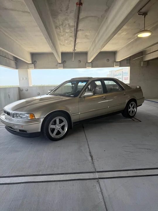 1993 Acura Legend 2nd Gen - Image 3 of 8