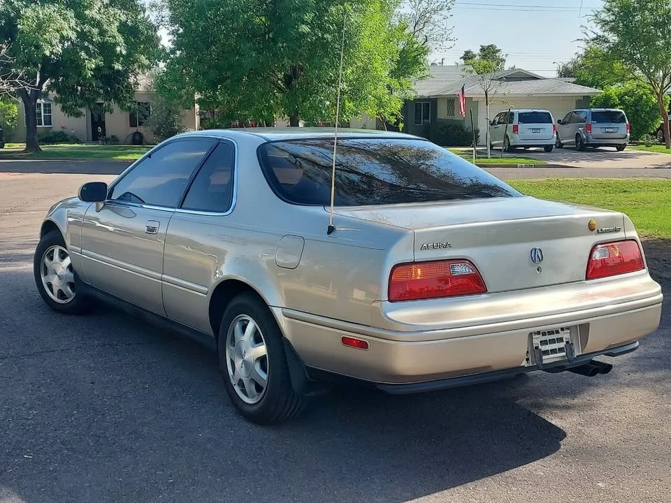 1993 Acura Legend 2nd Gen - Image 4 of 20