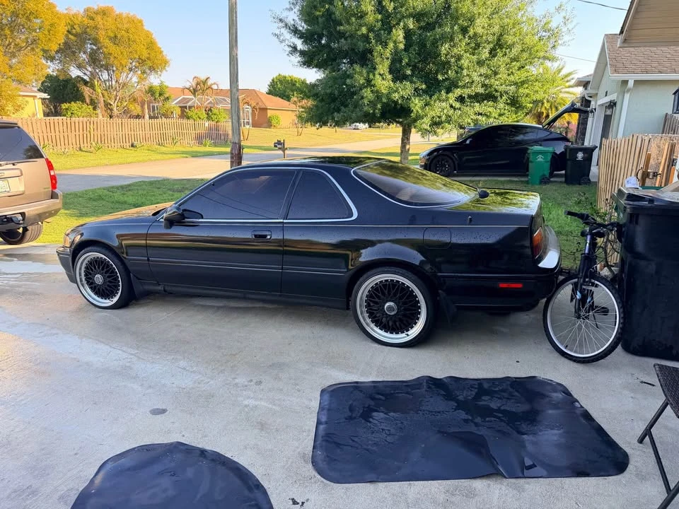 1993 Acura Legend 2nd Gen - Image 3 of 4