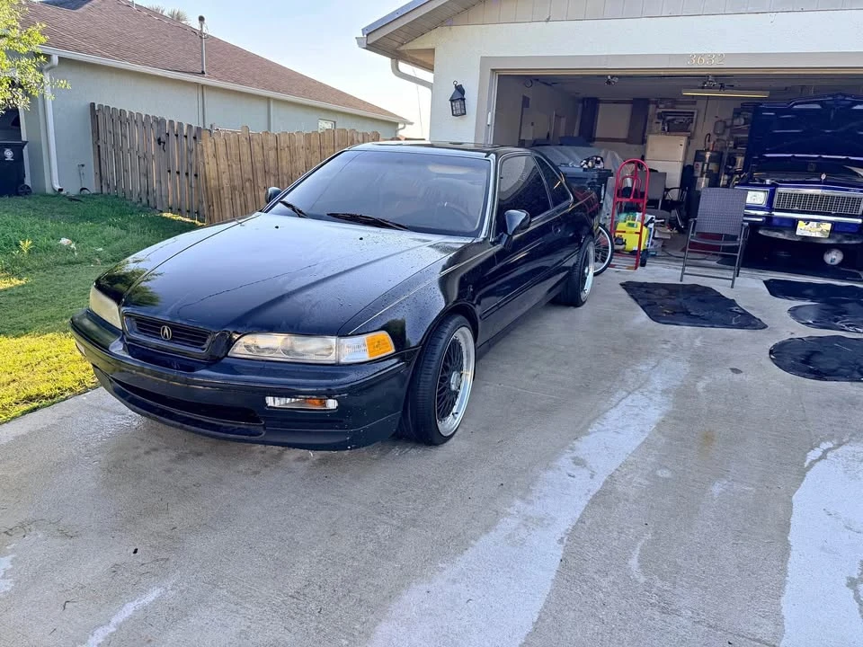 1993 Acura Legend 2nd Gen - Image 2 of 4