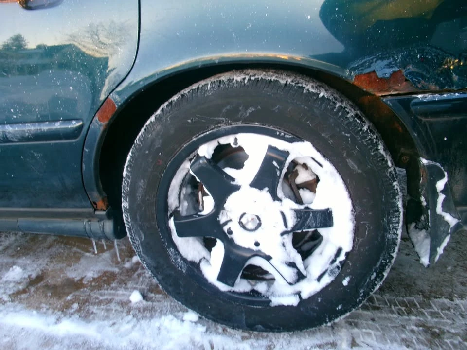 1993 Acura Legend 2nd Gen - Image 9 of 16