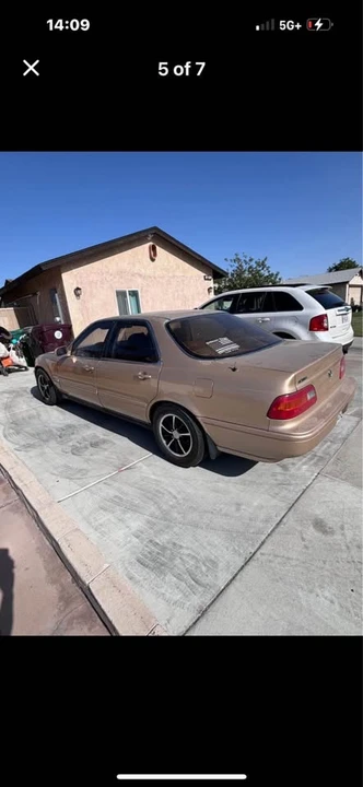1993 Acura Legend 2nd Gen - Image 4 of 6
