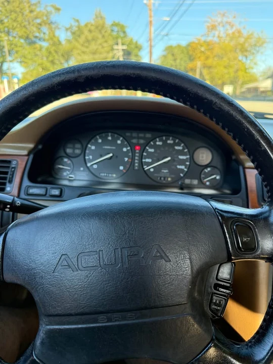 1993 Acura Vigor 3rd Gen - Image 2 of 5