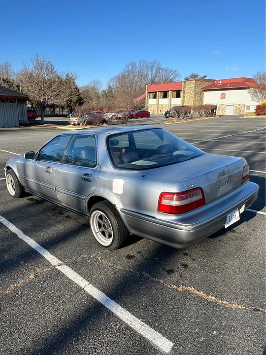 1993 Acura Vigor 3rd Gen - Image 7 of 16