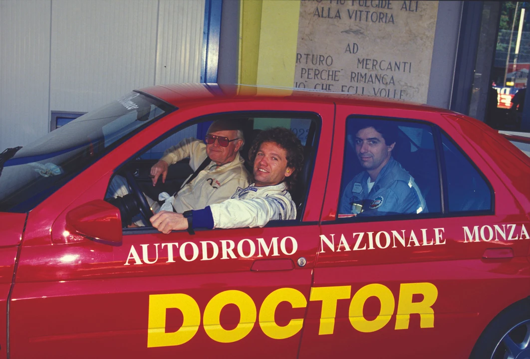 1993 Alfa Romeo 155 - Image 12 of 14