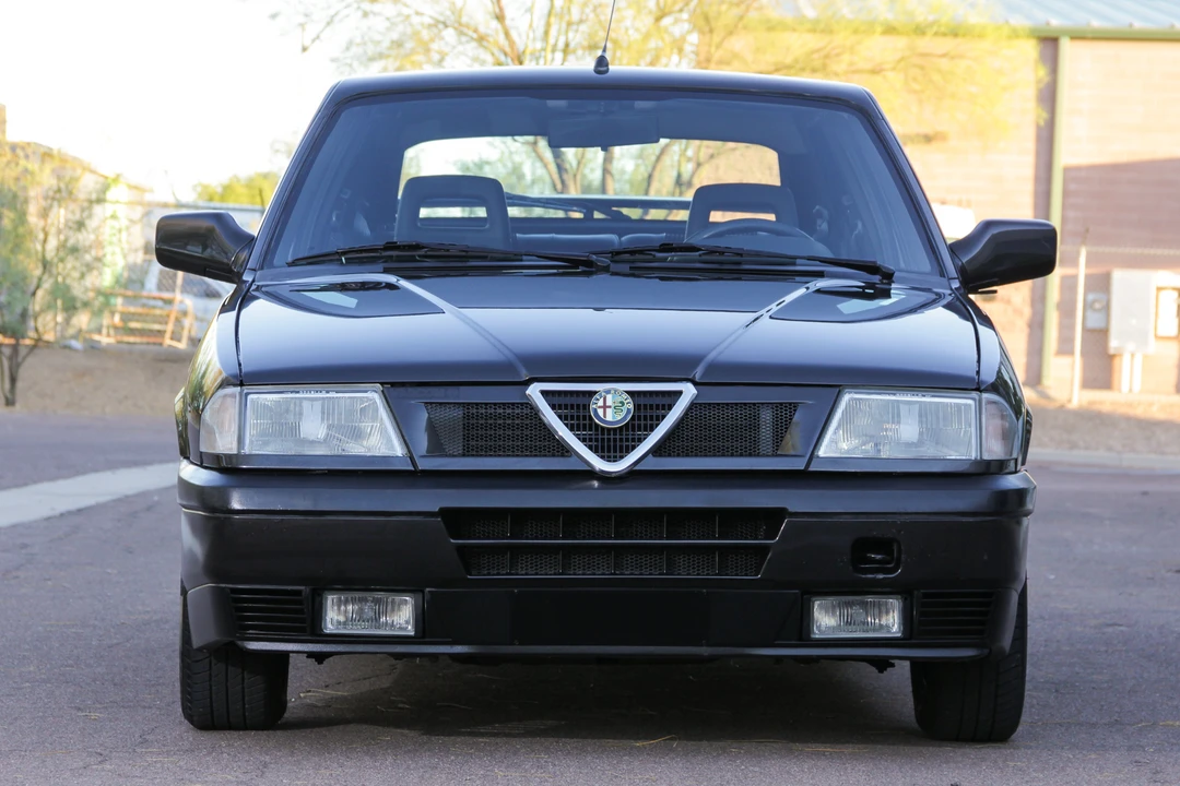 1993 Alfa Romeo - Image 5 of 31
