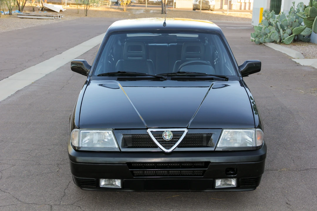1993 Alfa Romeo - Image 4 of 31