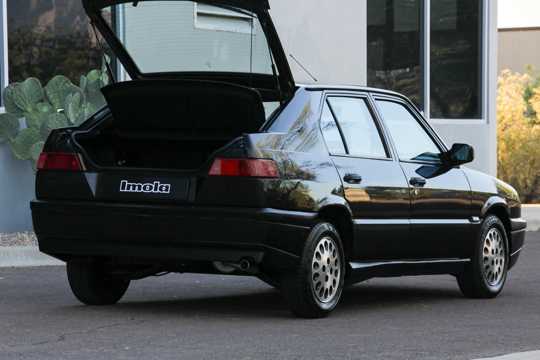 1993 Alfa Romeo - Image 13 of 31