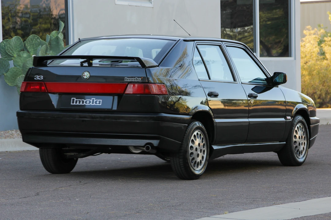 1993 Alfa Romeo - Image 12 of 31