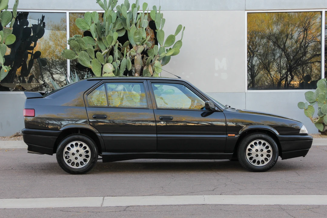 1993 Alfa Romeo - Image 15 of 31