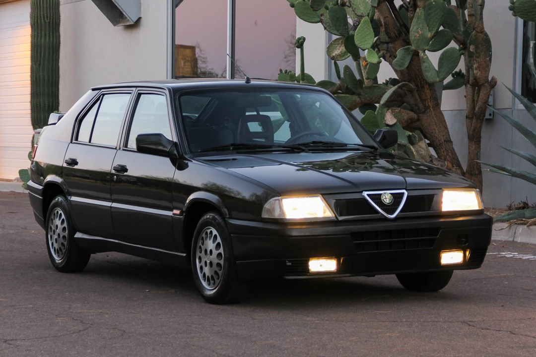 1993 Alfa Romeo - Image 17 of 31