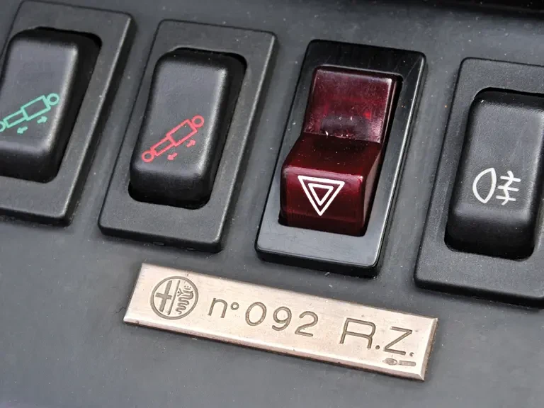 1993 Alfa Romeo RZ - Image 21 of 28