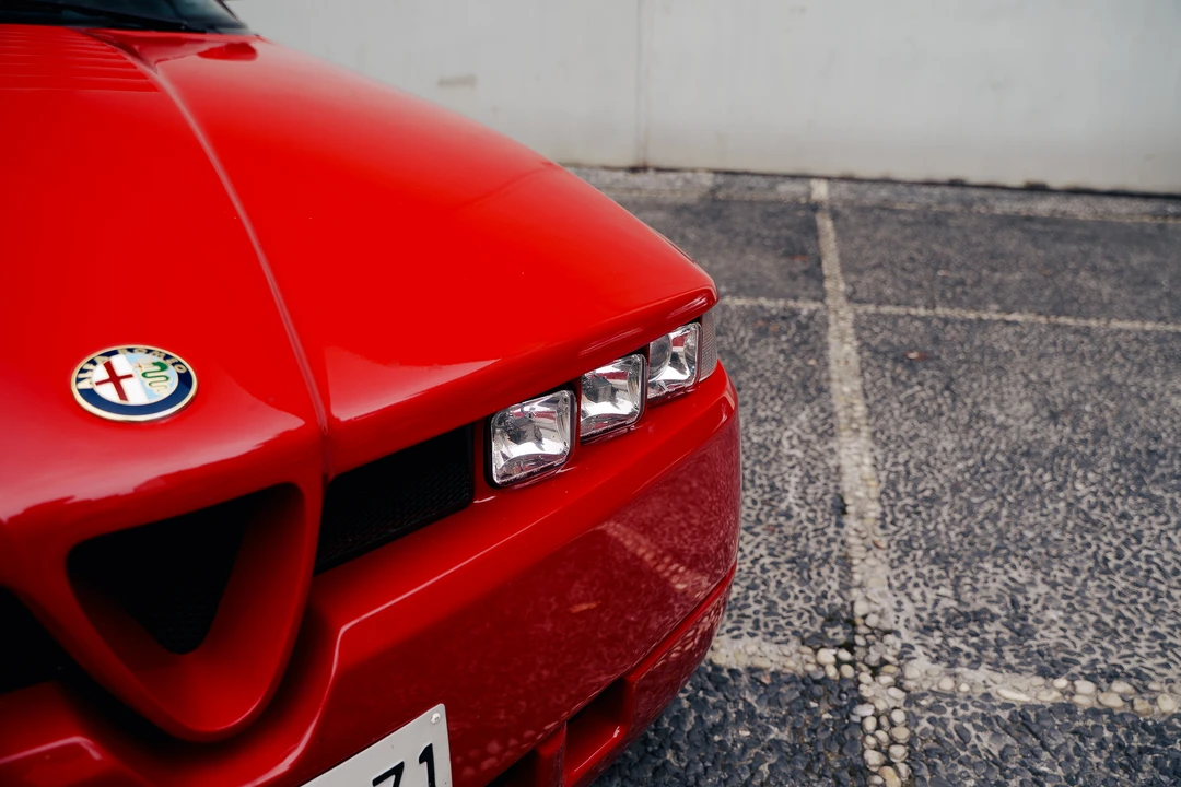 1993 Alfa Romeo SZ - Image 12 of 16