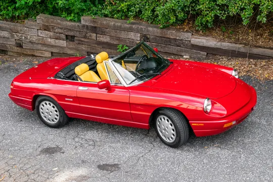 1993 Alfa Romeo Spider Veloce