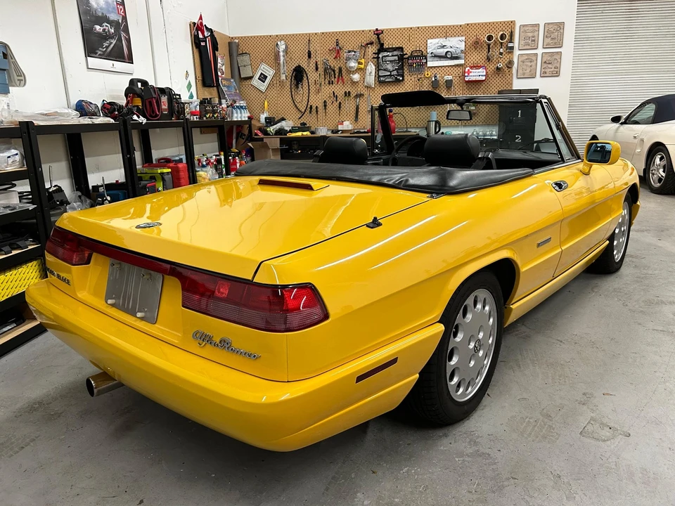 1993 Alfa Romeo Series 4 - Image 10 of 31