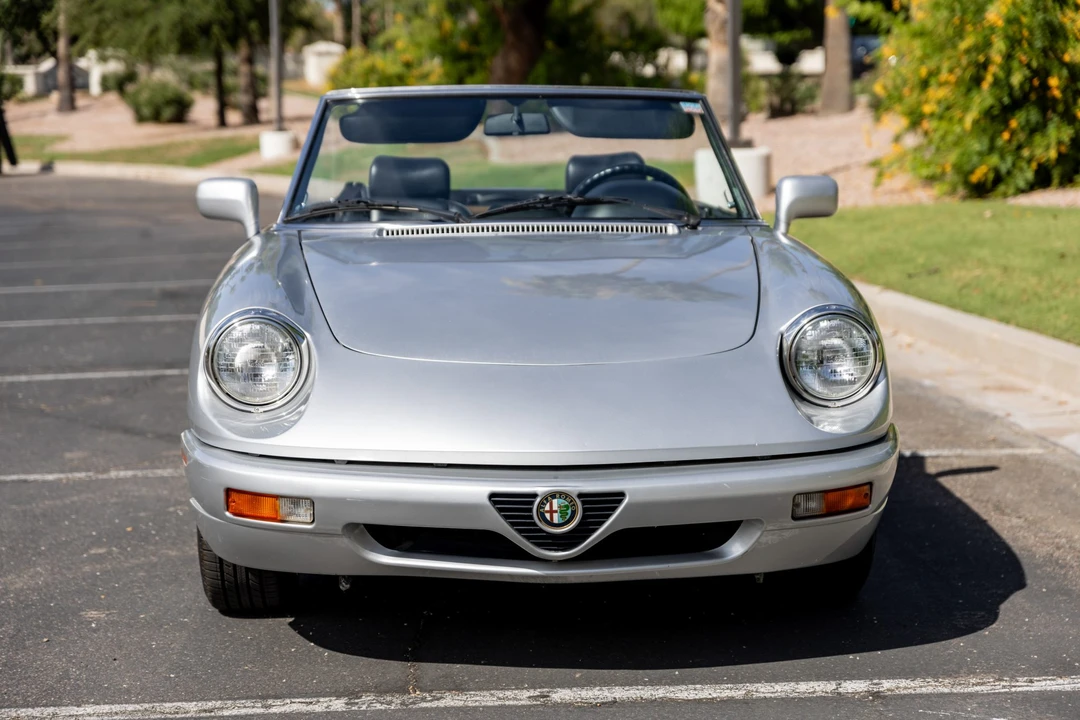 1993 Alfa Romeo Series 4 - Image 2 of 31