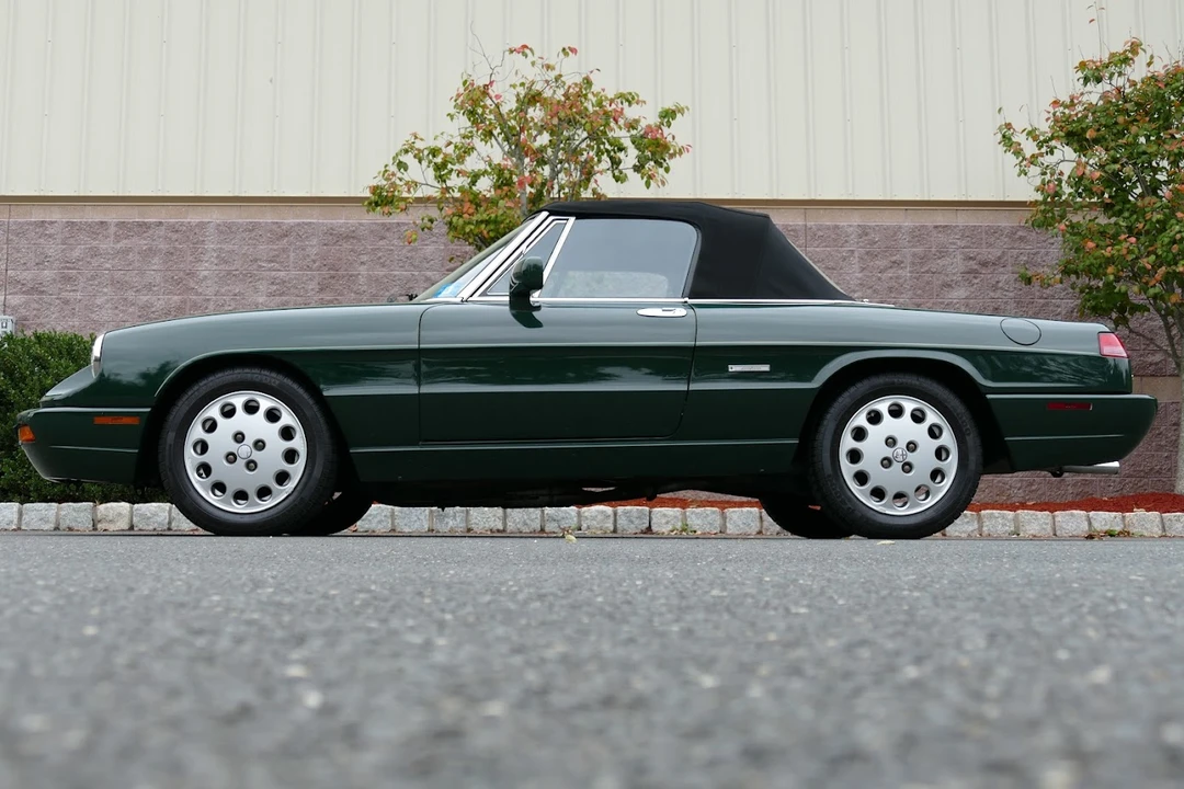 1993 Alfa Romeo Series 4 - Image 10 of 31