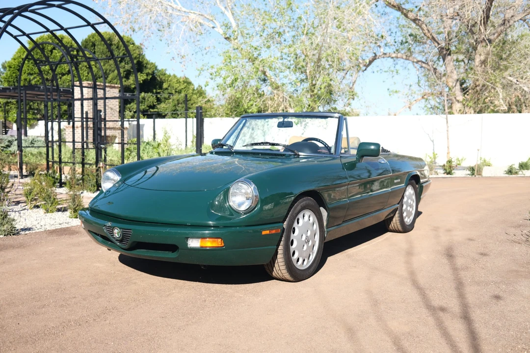 1993 Alfa Romeo Series 4 - Image 2 of 31