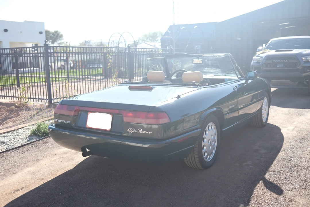 1993 Alfa Romeo Series 4 - Image 7 of 31