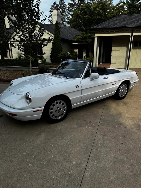 1993 Alfa Romeo Series 4 - Image 2 of 12