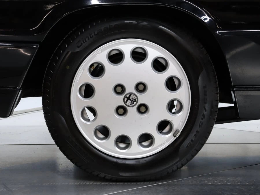 1993 Alfa Romeo Series 4 - Image 8 of 31