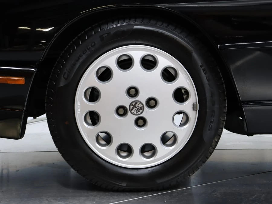 1993 Alfa Romeo Series 4 - Image 11 of 31