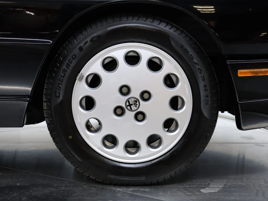 1993 Alfa Romeo Series 4 - Image 7 of 31