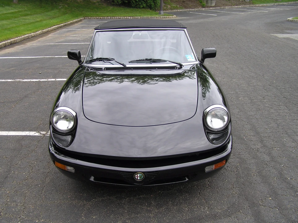 1993 Alfa Romeo Series 4 - Image 10 of 31