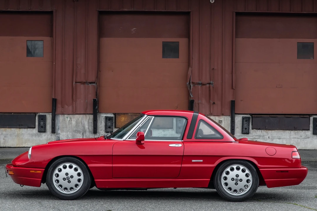 1993 Alfa Romeo Series 4 - Image 2 of 31