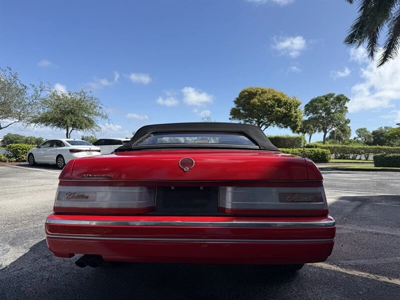 1993 Cadillac Allante - Image 13 of 21
