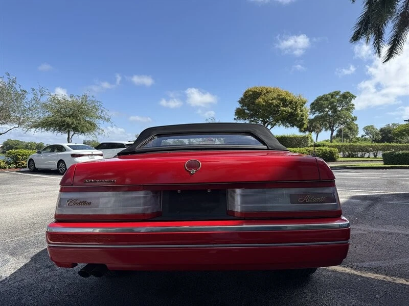 1993 Cadillac Allante - Image 16 of 21