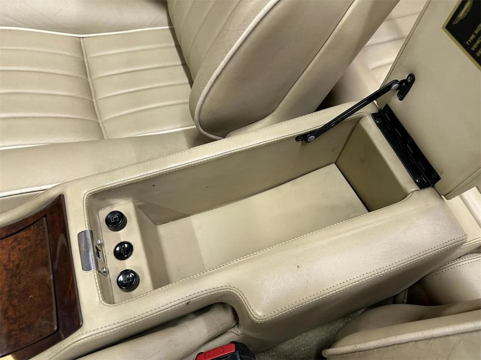 1993 Aston Martin Virage - Image 26 of 31