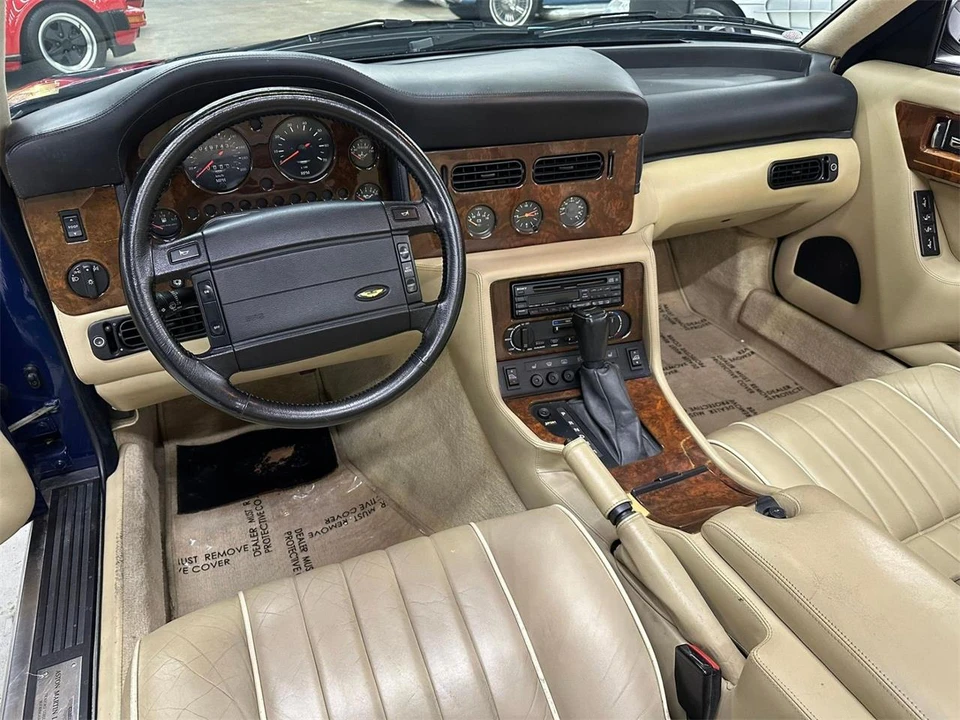 1993 Aston Martin Virage - Image 24 of 31