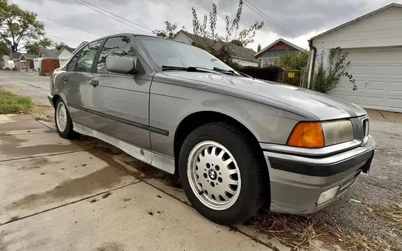 1993 BMW 325i