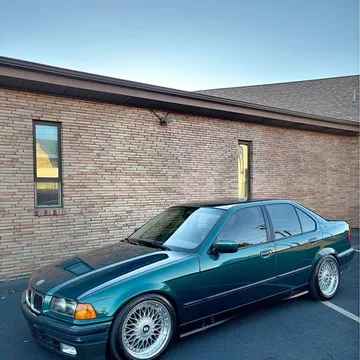 1993 BMW 3 Series · 325i Sedan 4D