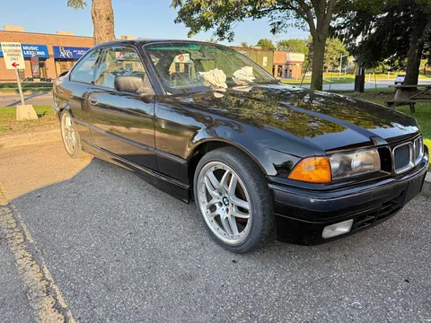 1993 BMW 325i