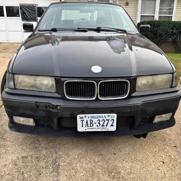 1993 BMW 325i Sedan