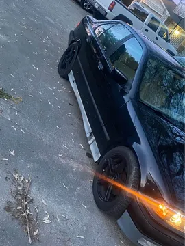 1993 BMW 325i Sedan